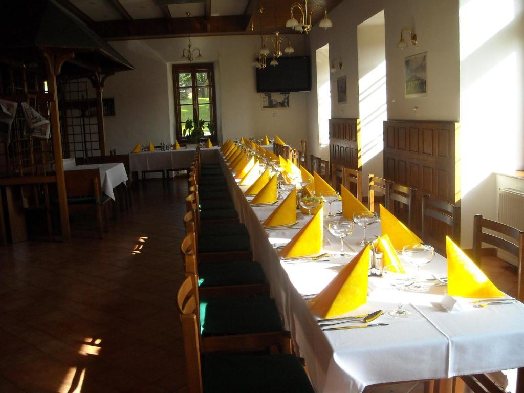 Hotel Excelent Rýmařov Eksteriør billede